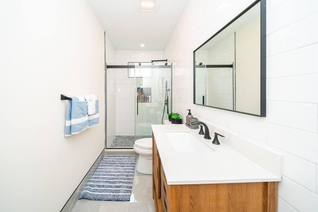 80-2 4br - Bright Family Near Asian Supermarket Apartment