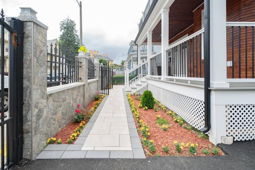 Apartment 80-2 4br - Bright Family Near Asian Supermarket Boston