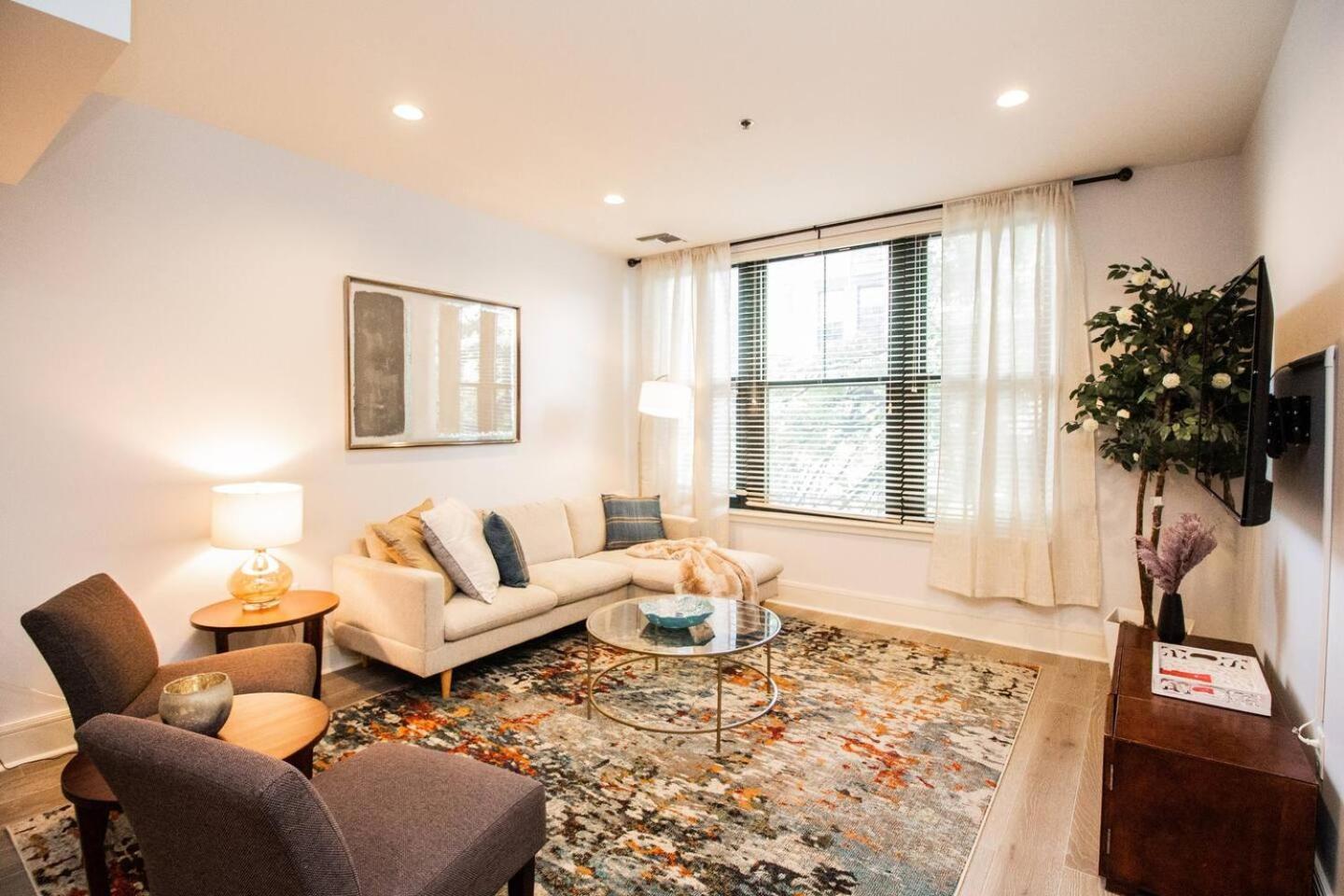 Luxury 1bed Loft, 2 Baths, Air, South End Apartment Boston