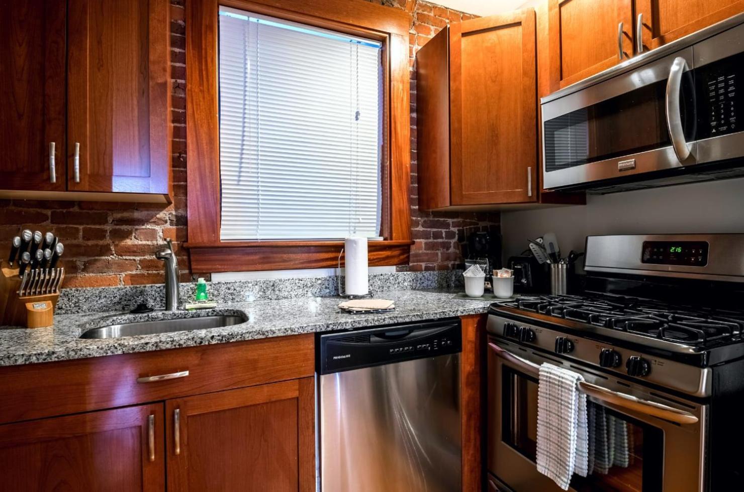 Historic Brick In North End - Bs-1 Apartment