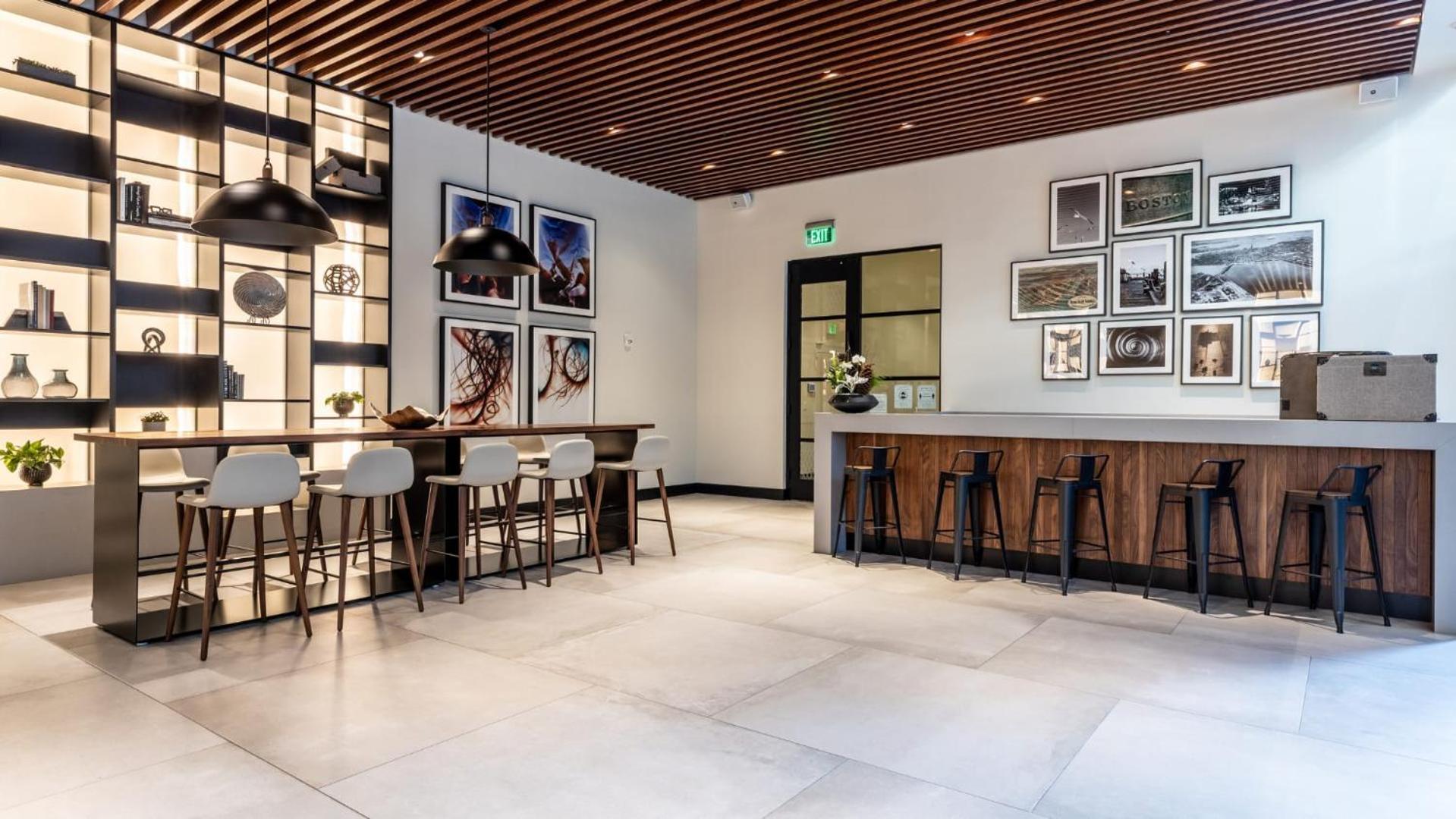 Apartment Gorgeous With Pool Views - Alx-1118 Boston