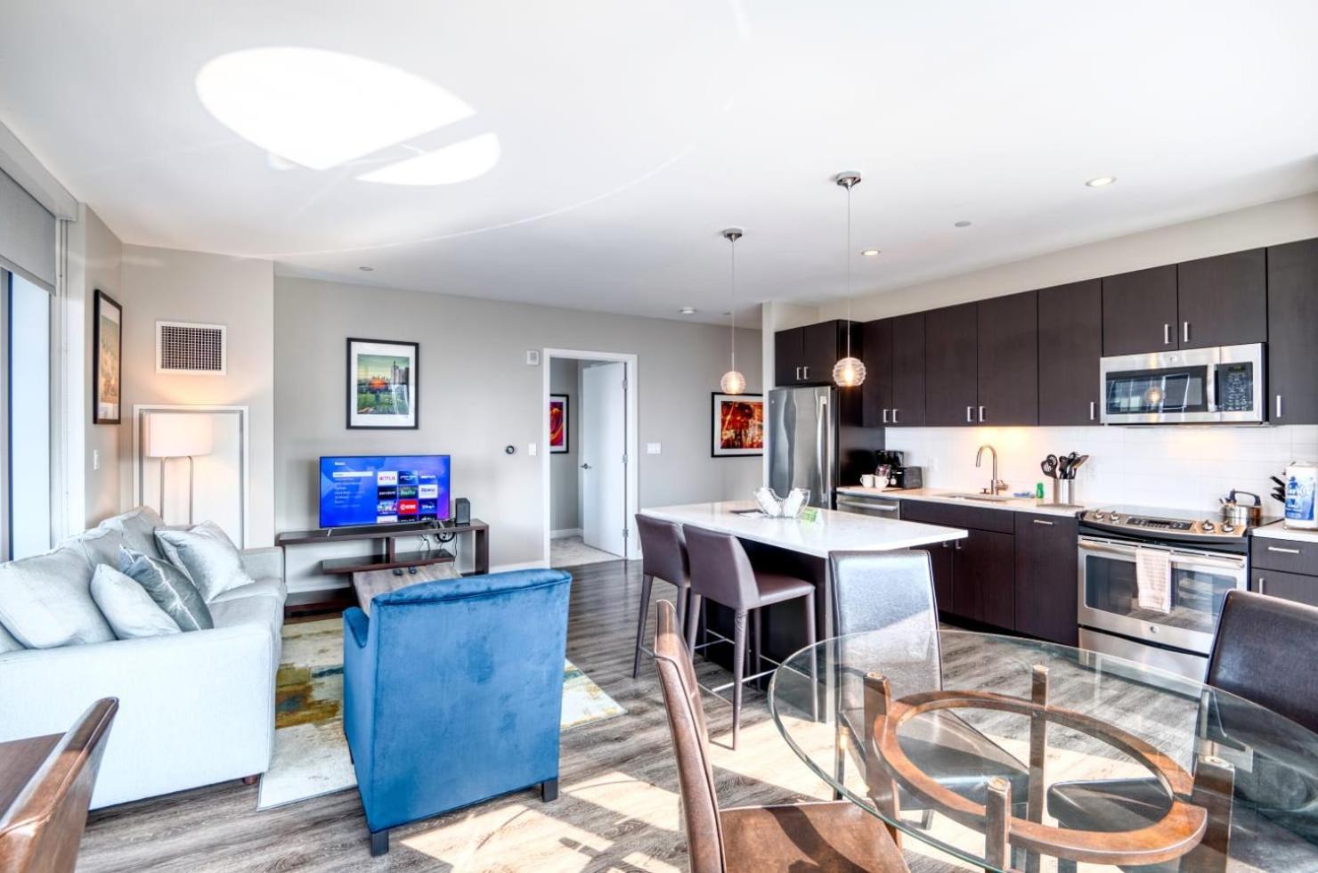 Luxury With Gym In Seaport - Via-1512