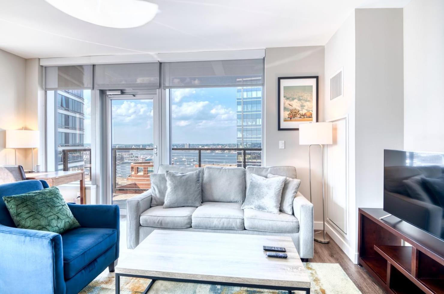 Apartment Luxury With Gym In Seaport - Via-1512