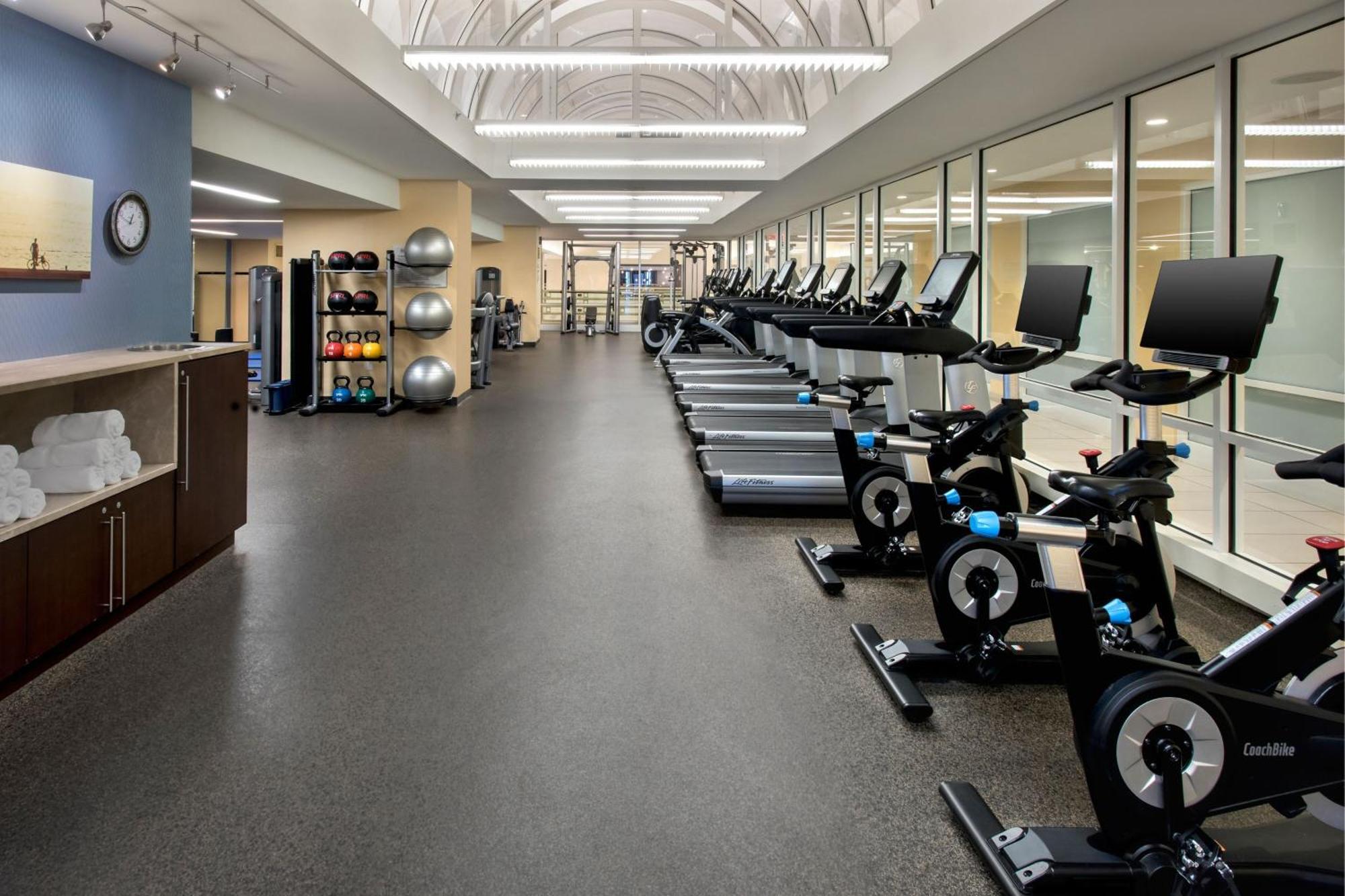 Hotel Marriott Long Wharf 4*