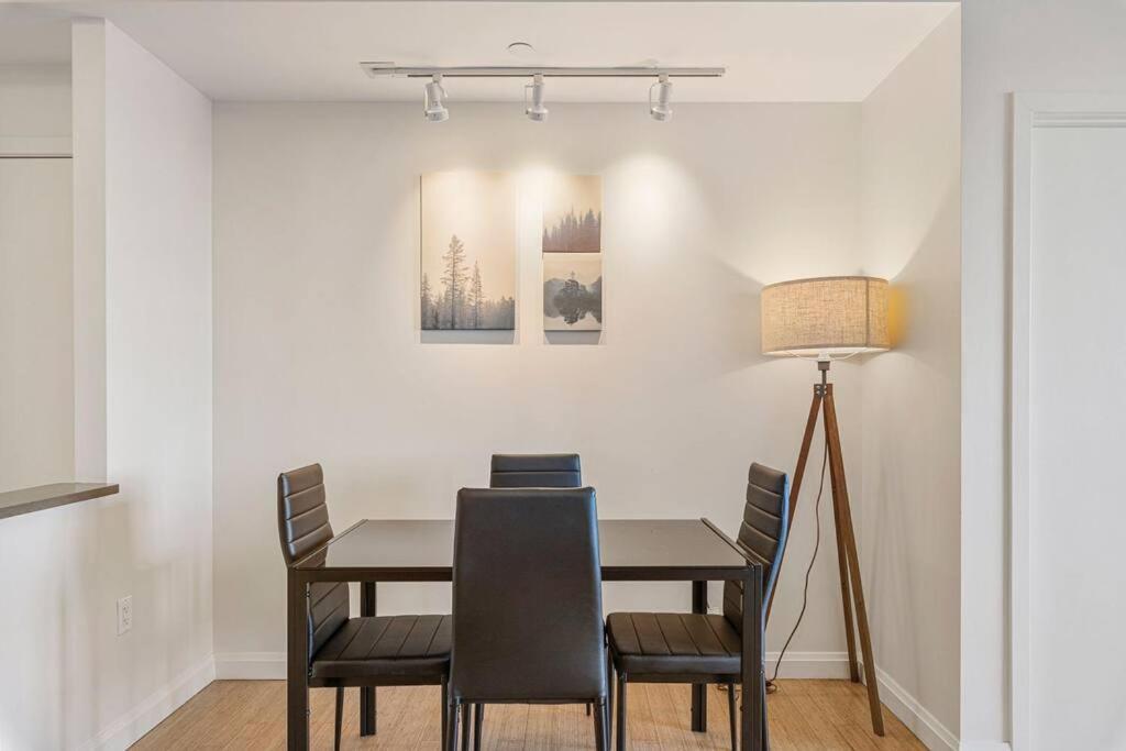 Tranquil 2 Bedroom 2ba With Stunning Views Apartment