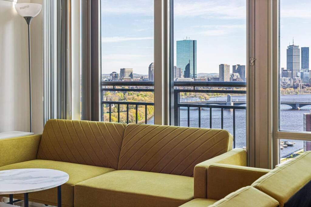 Tranquil 2 Bedroom 2ba With Stunning Views Apartment Boston