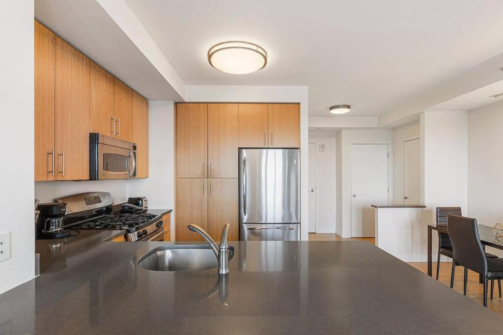 Tranquil 2 Bedroom 2ba With Stunning Views Apartment Boston