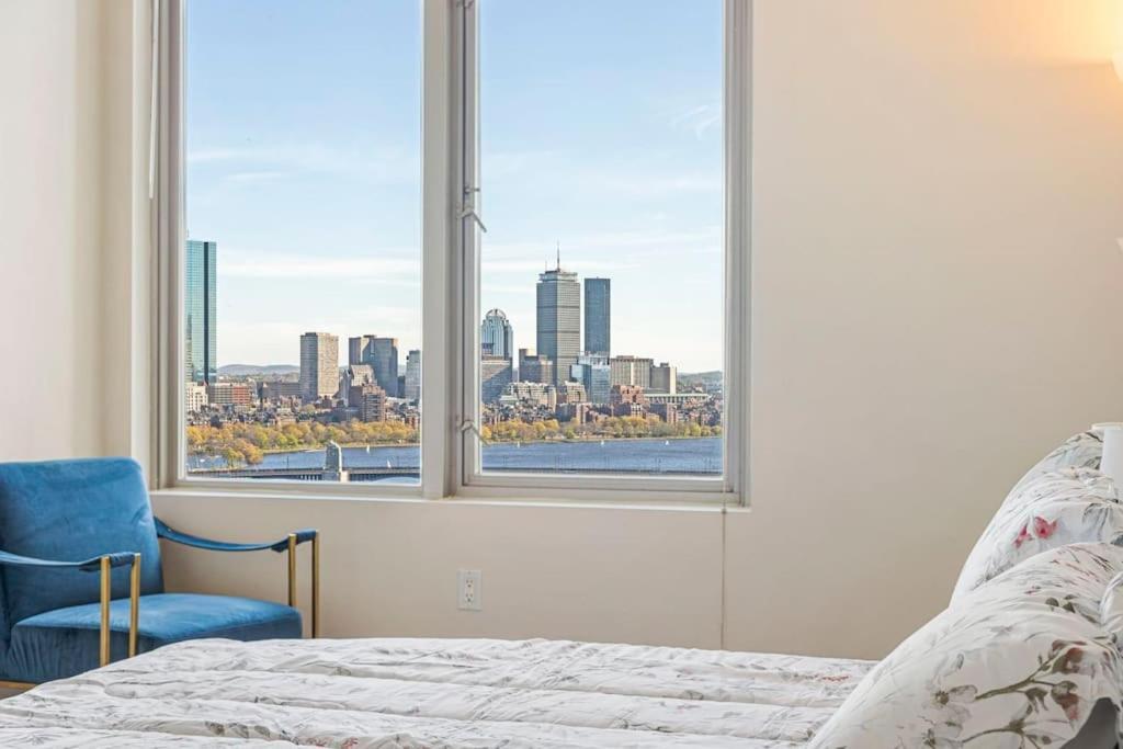 Tranquil 2 Bedroom 2ba With Stunning Views Boston