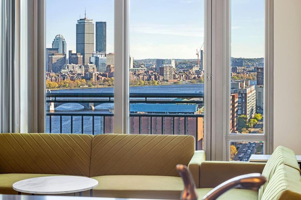 Tranquil 2 Bedroom 2ba With Stunning Views Apartment Boston