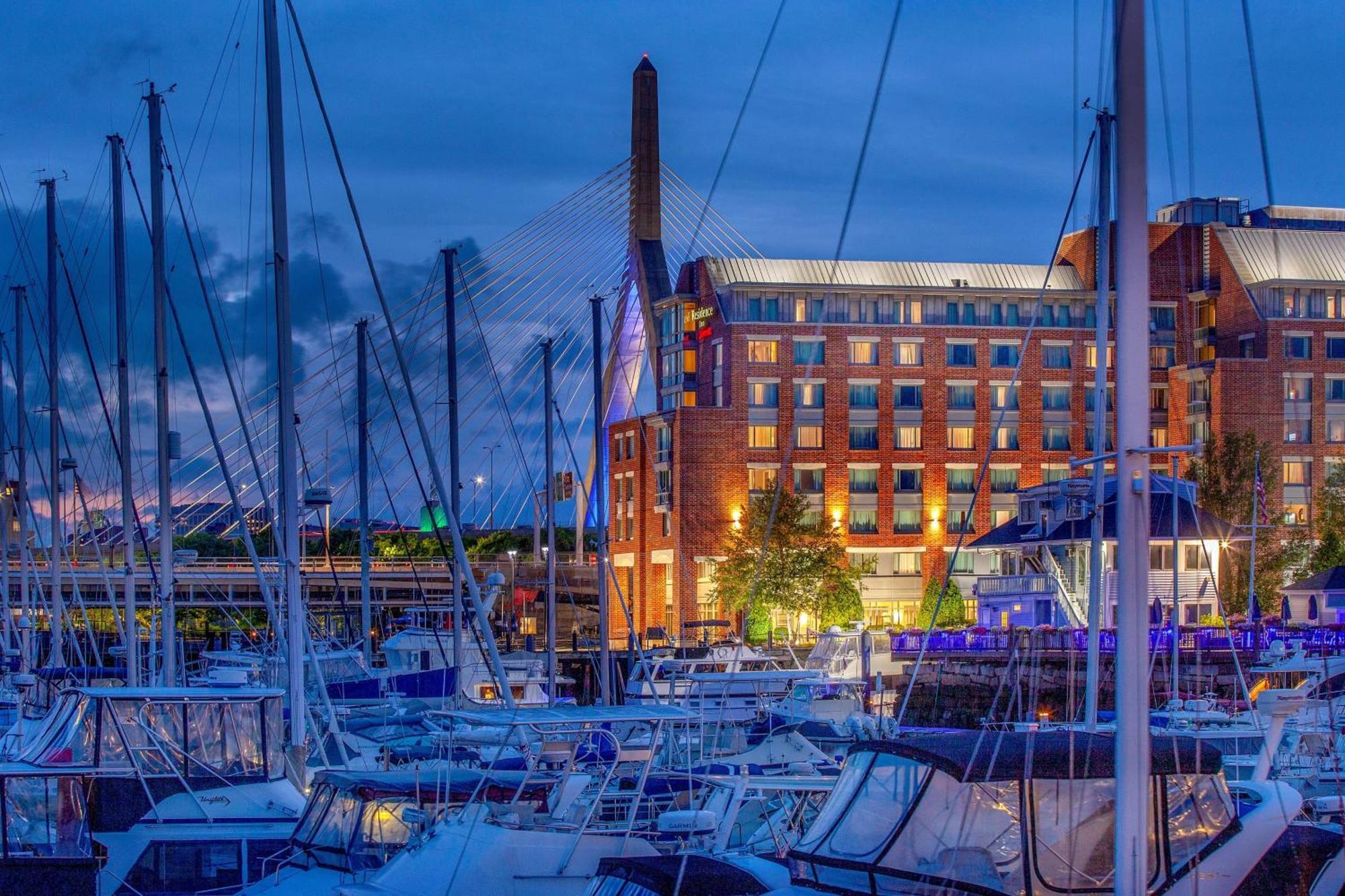 By Marriott Harbor On Tudor Wharf 3* Boston