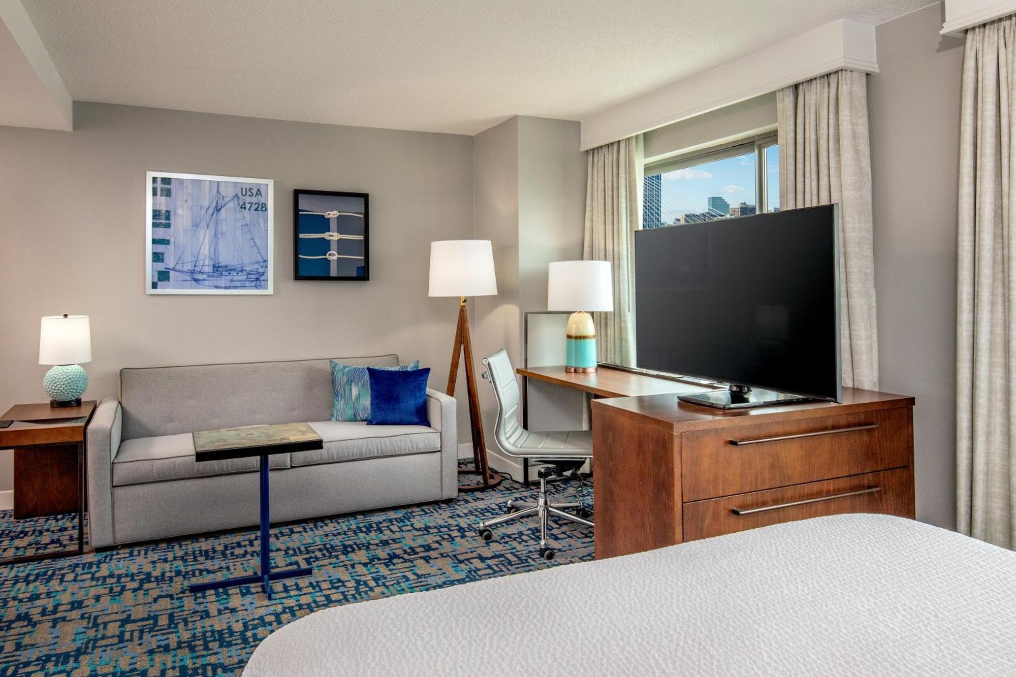 By Marriott Harbor On Tudor Wharf Hotel