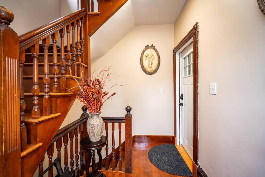 Apartment 14b-newly Renovated, Uniquely Decorated *