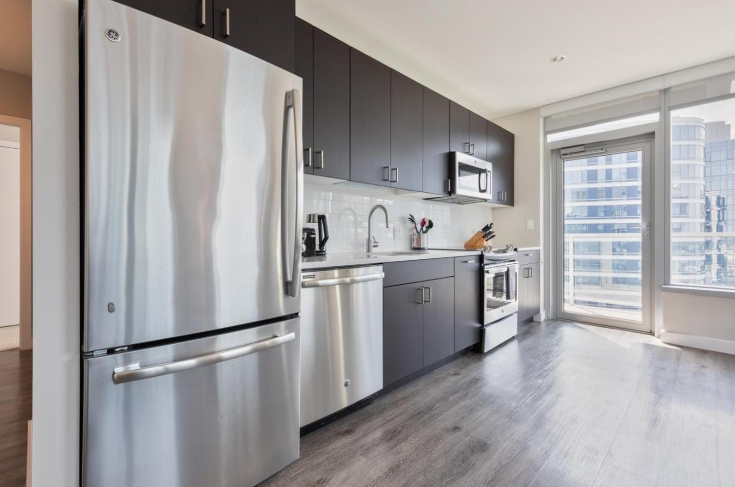Luxury With Balcony In Seaport - Via-1524 Apartment