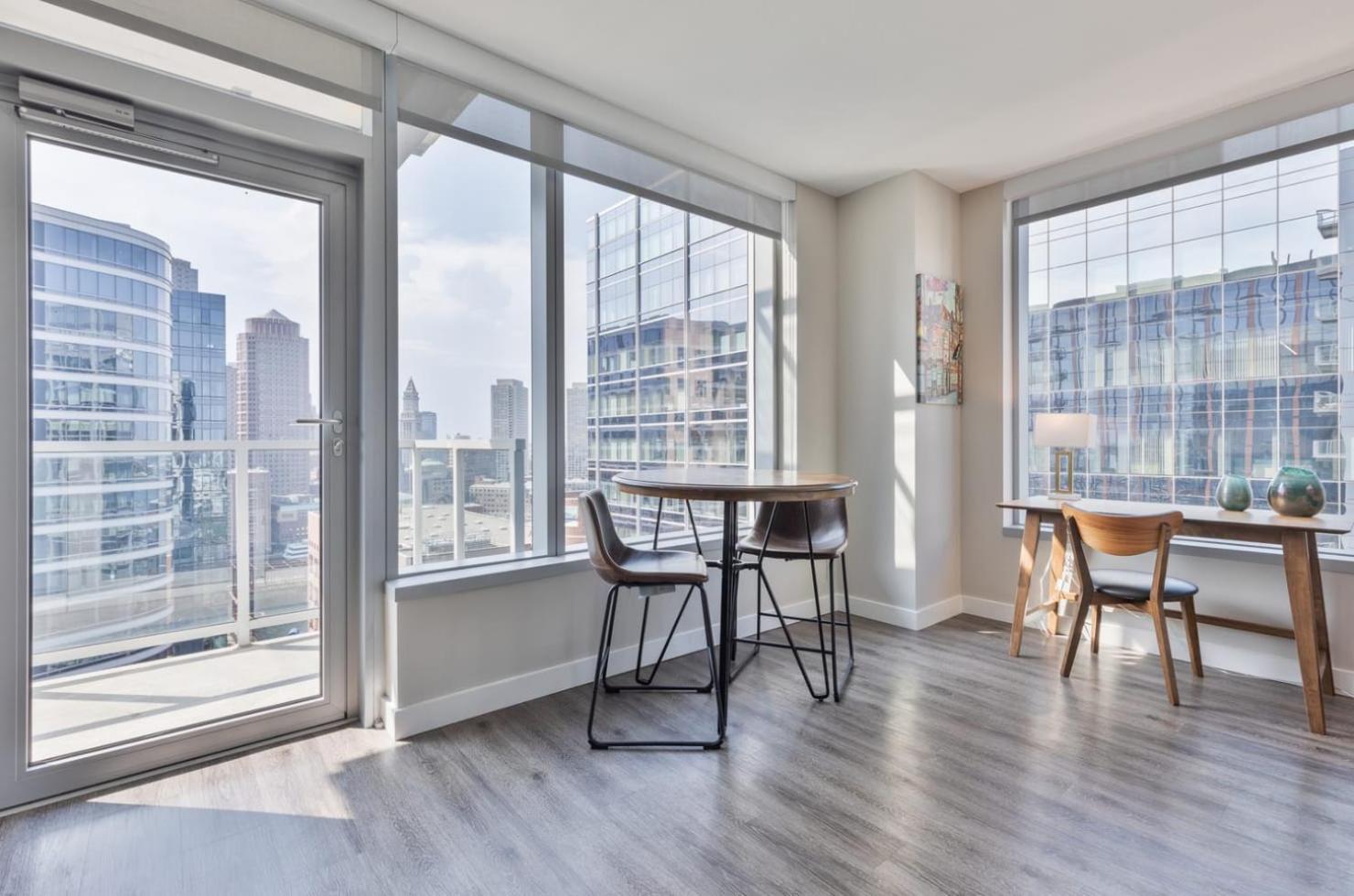 Luxury With Balcony In Seaport - Via-1524 Boston