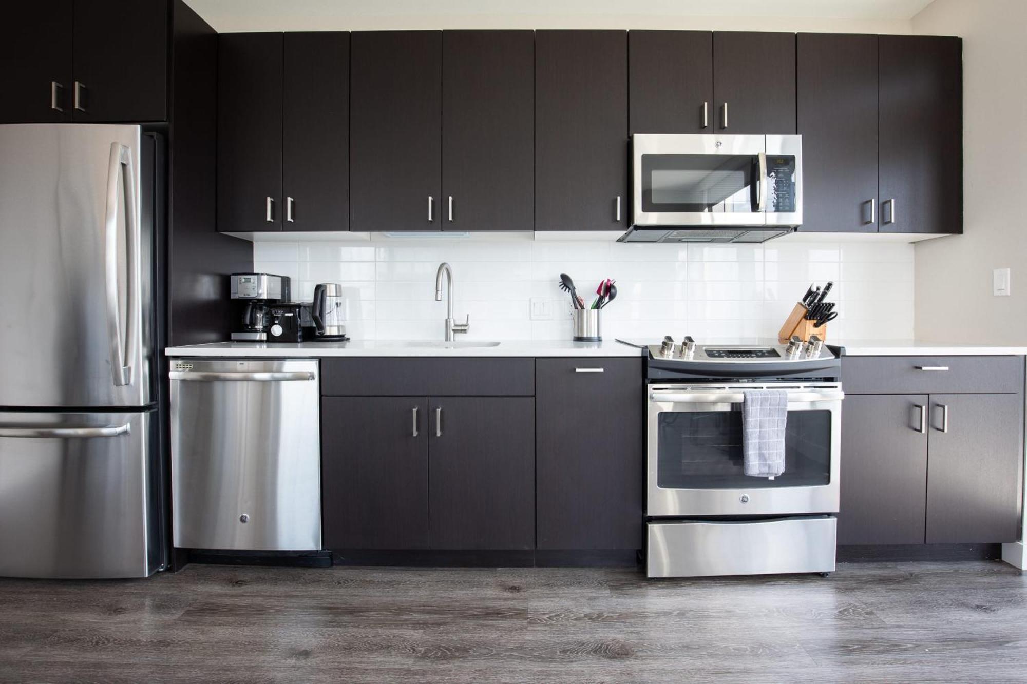 Luxury With Balcony In Seaport - Via-1524 Apartment