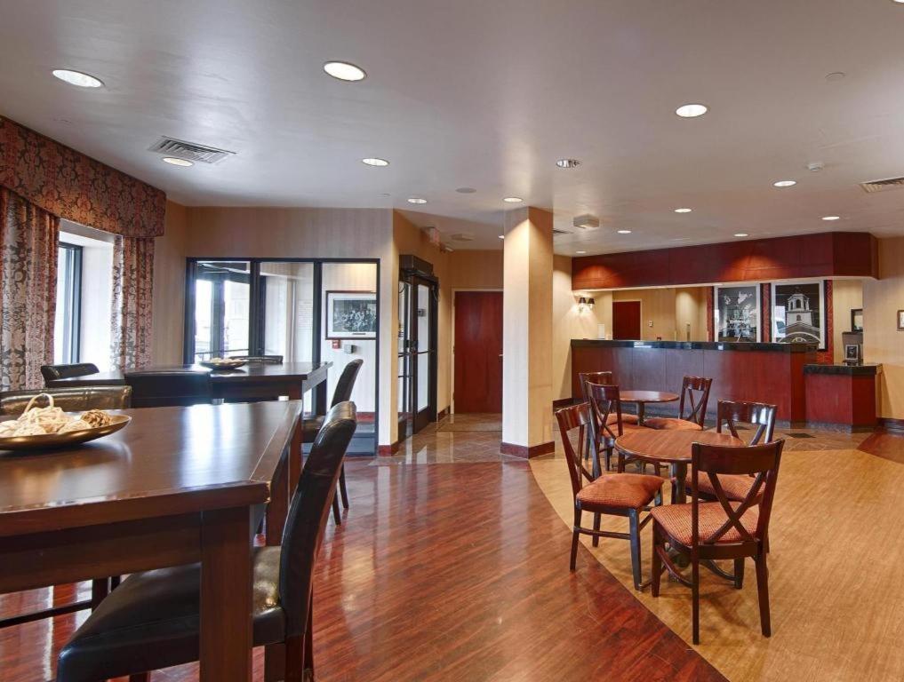 Best Western Plus 2*