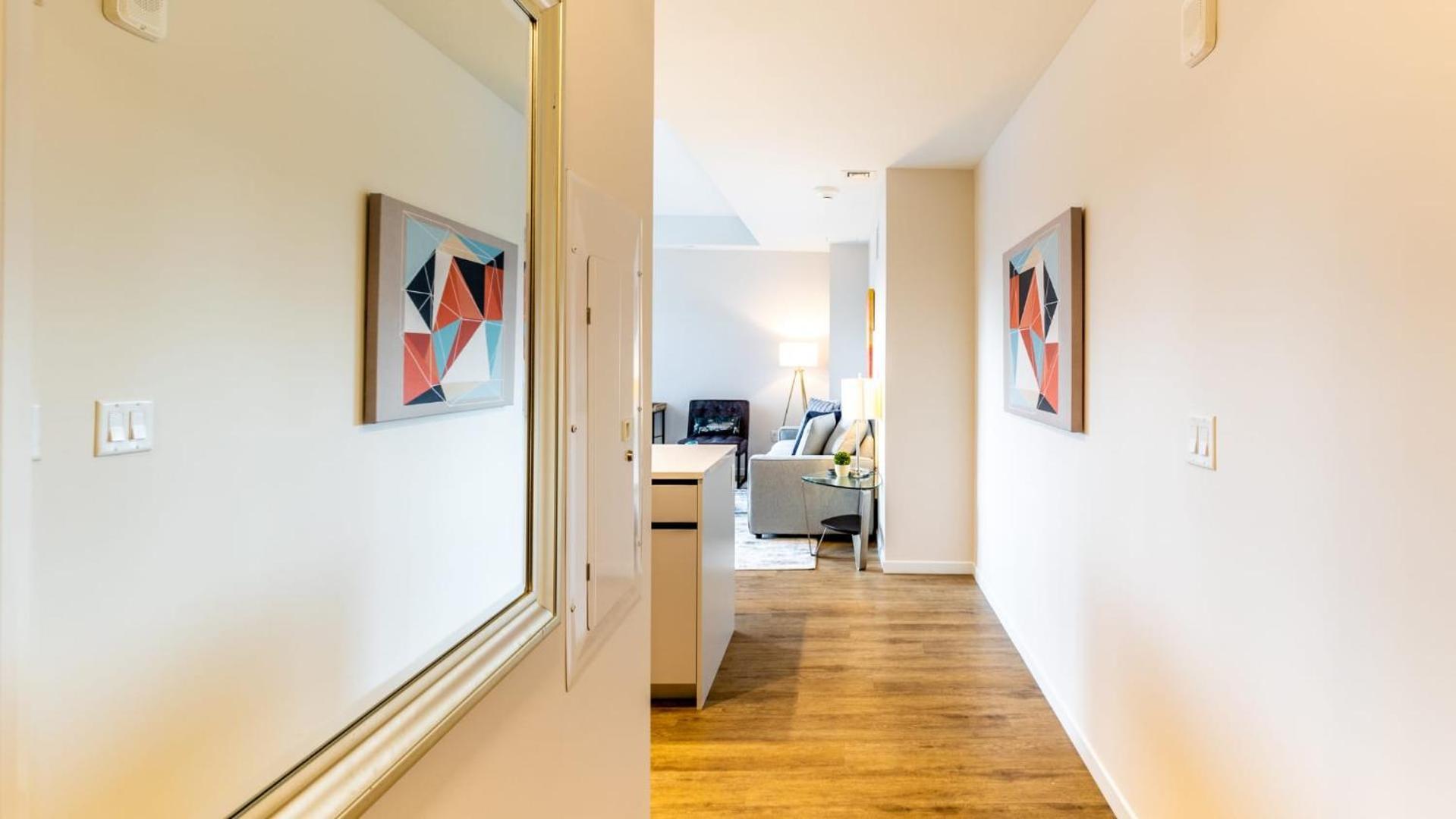 Apartment Modern With Views - Alx-1207