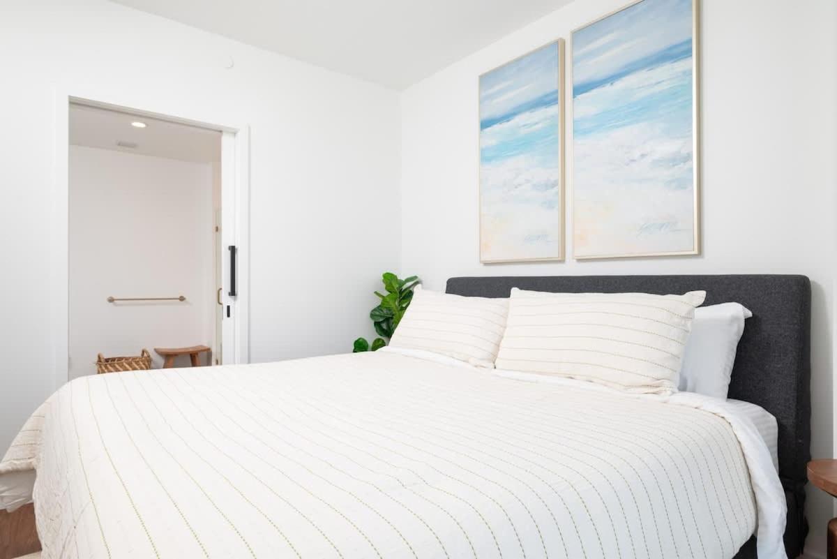 Back-bay Upscale Penthouse W Roof-top * Boston