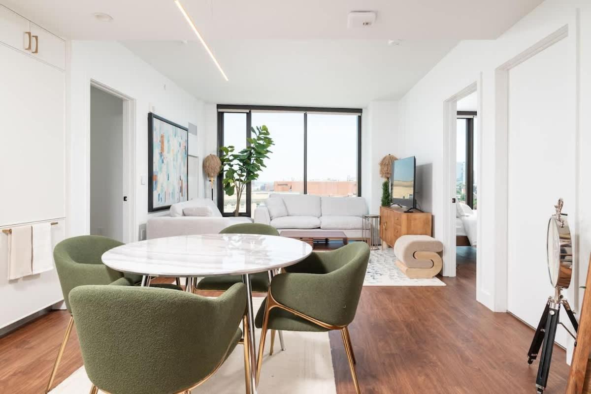 Apartment Back-bay Upscale Penthouse W Roof-top