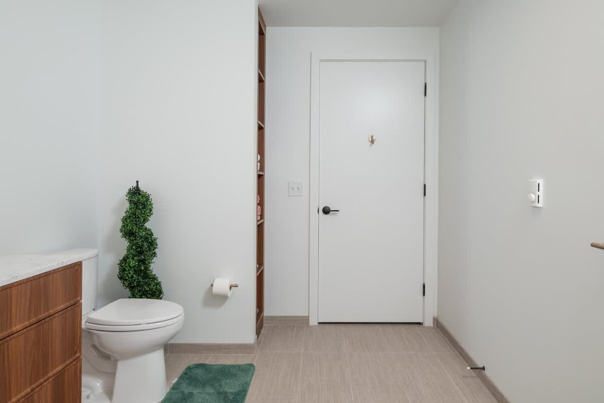 Back-bay 2br Penthouse W Roof And Gym Boston