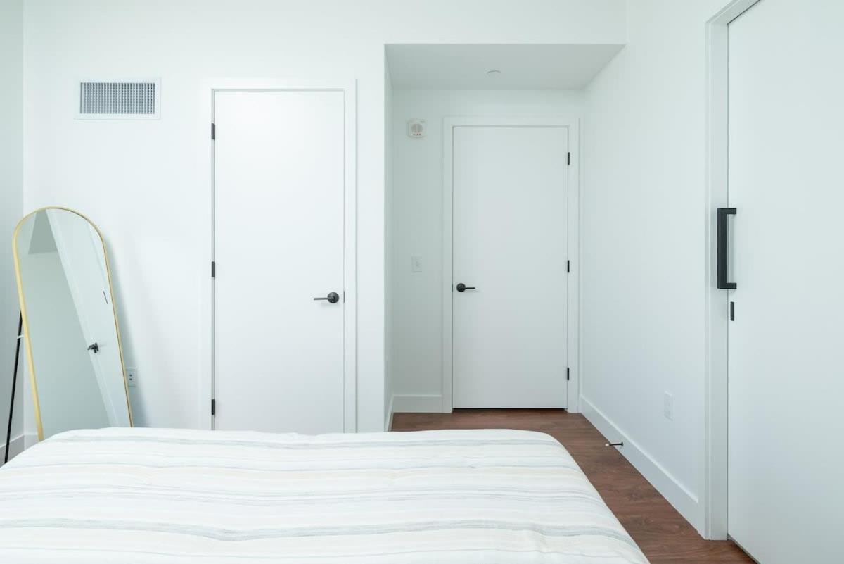 Back-bay 2br Penthouse W Roof And Gym *