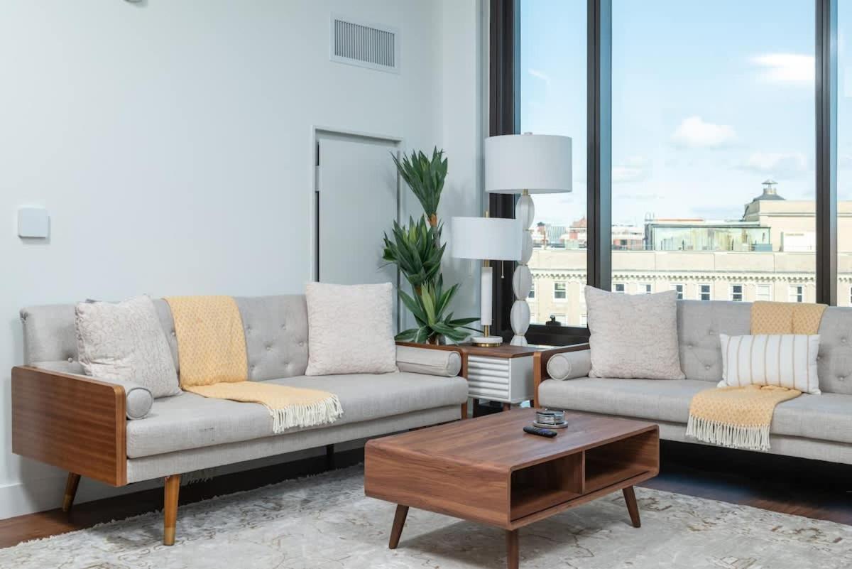 Apartment Back-bay 2br Penthouse W Roof And Gym Boston