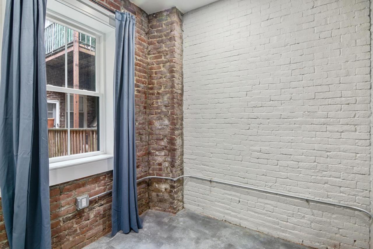 Convenient 538 Boston