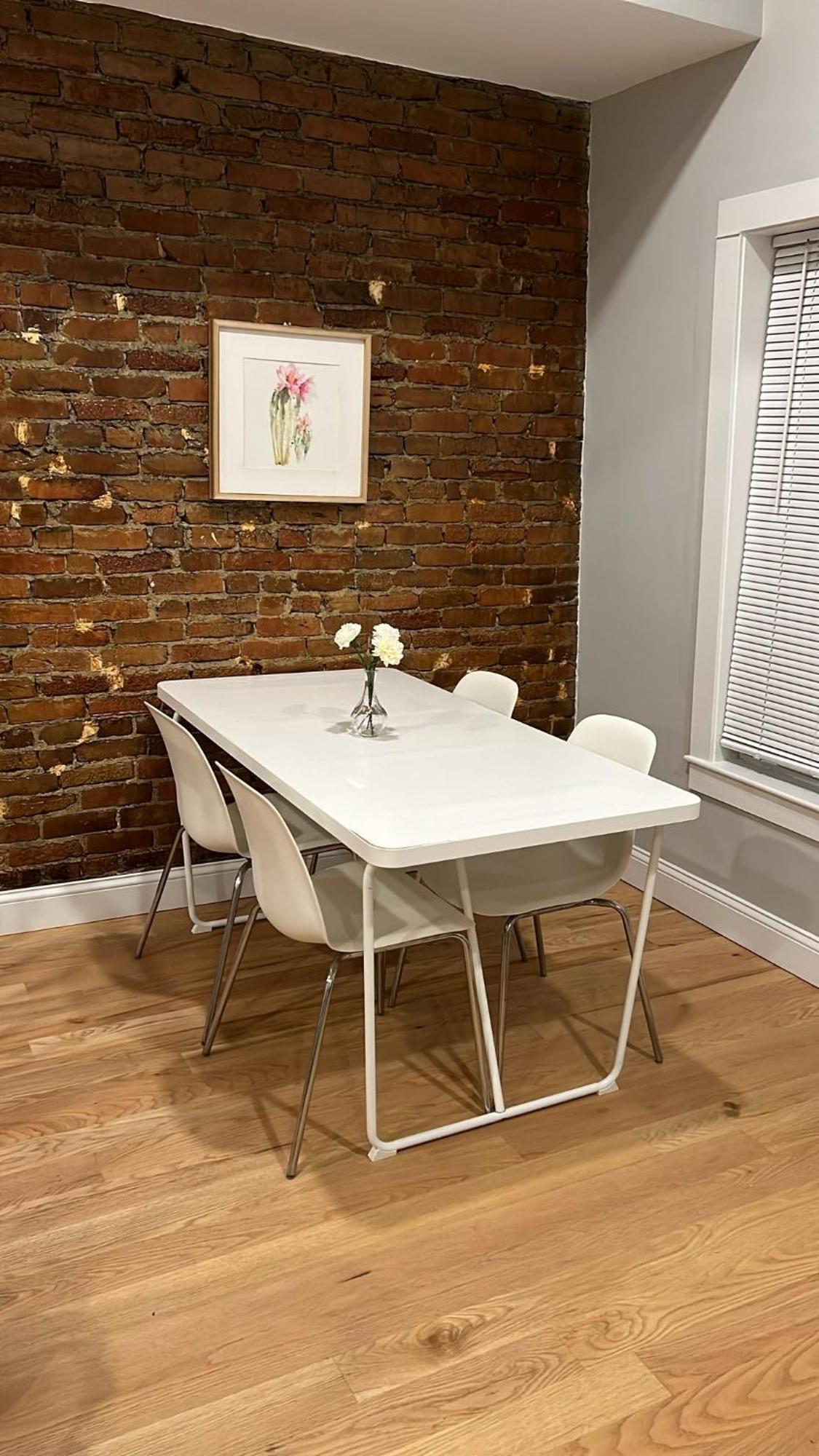 Renovated, 10 Min From The *