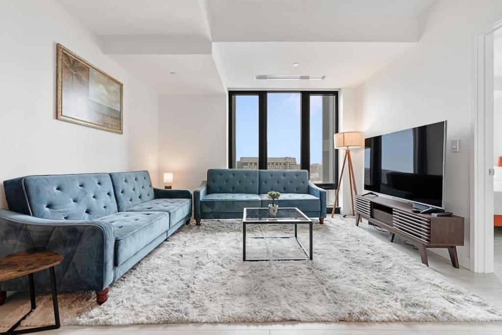 High-end 2br 2ba Unit In Seaport Apartment *