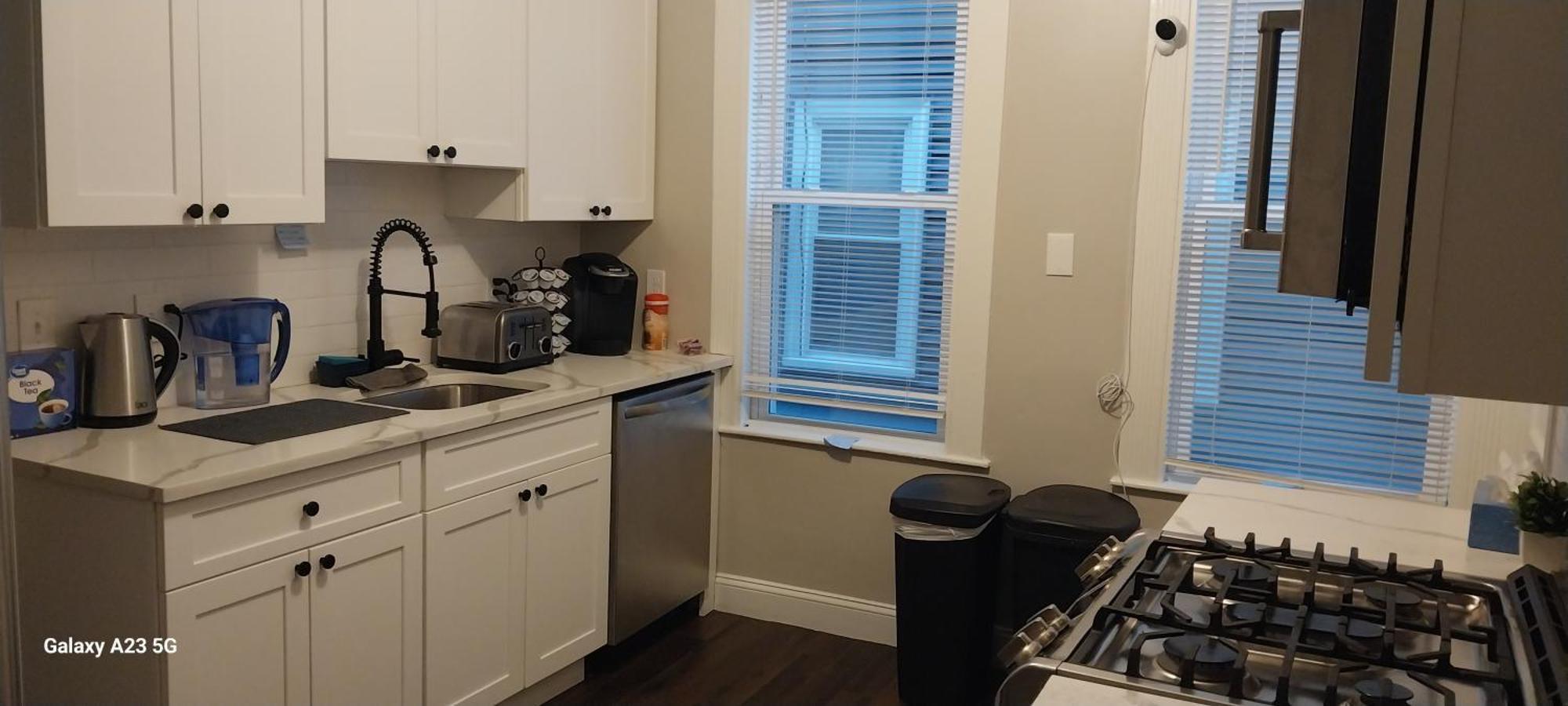 In - Dorchester Fields Corner Area Homestay *
