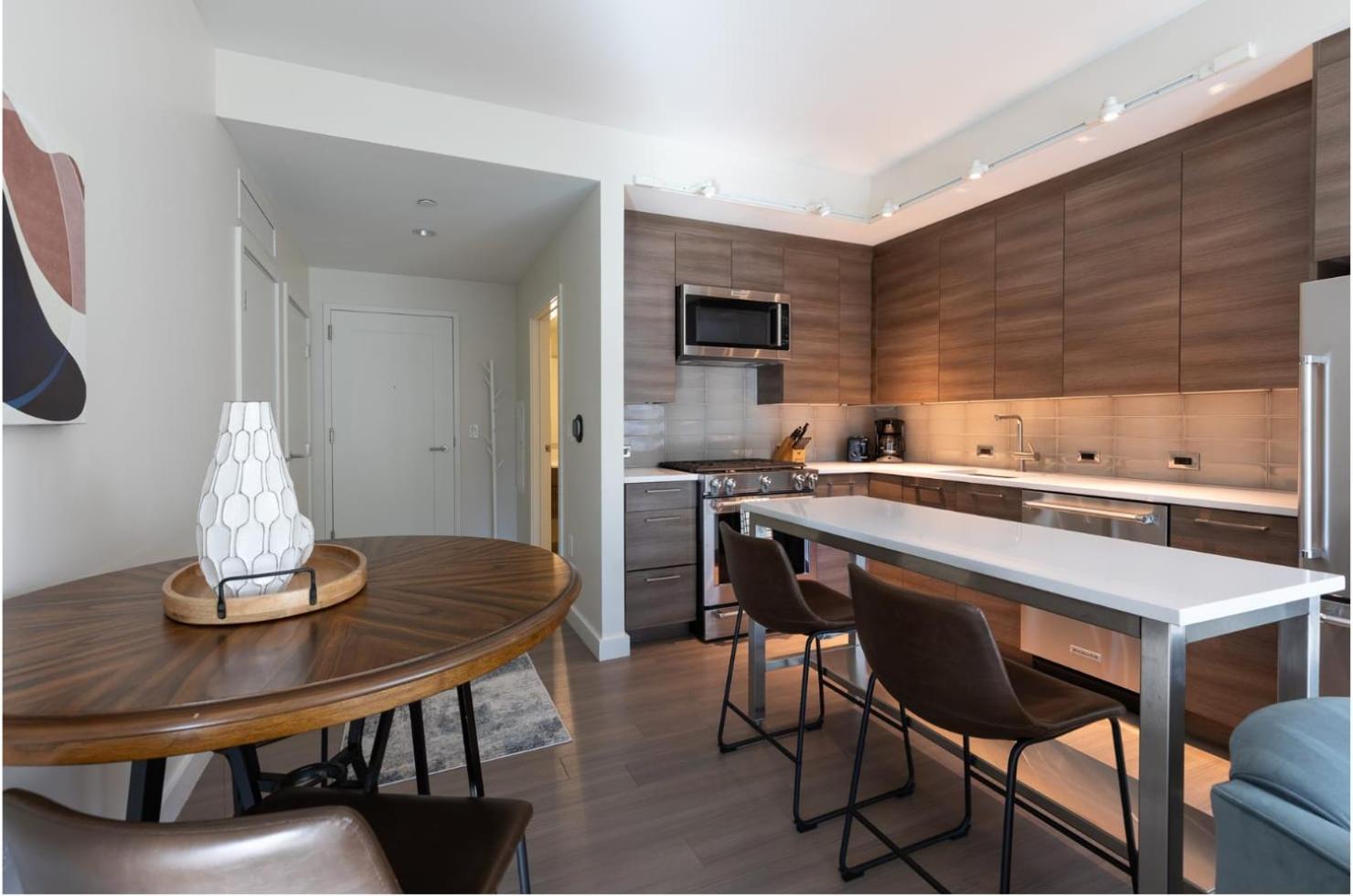 Luxury In Heart Of Back Bay - 30-306 * Boston