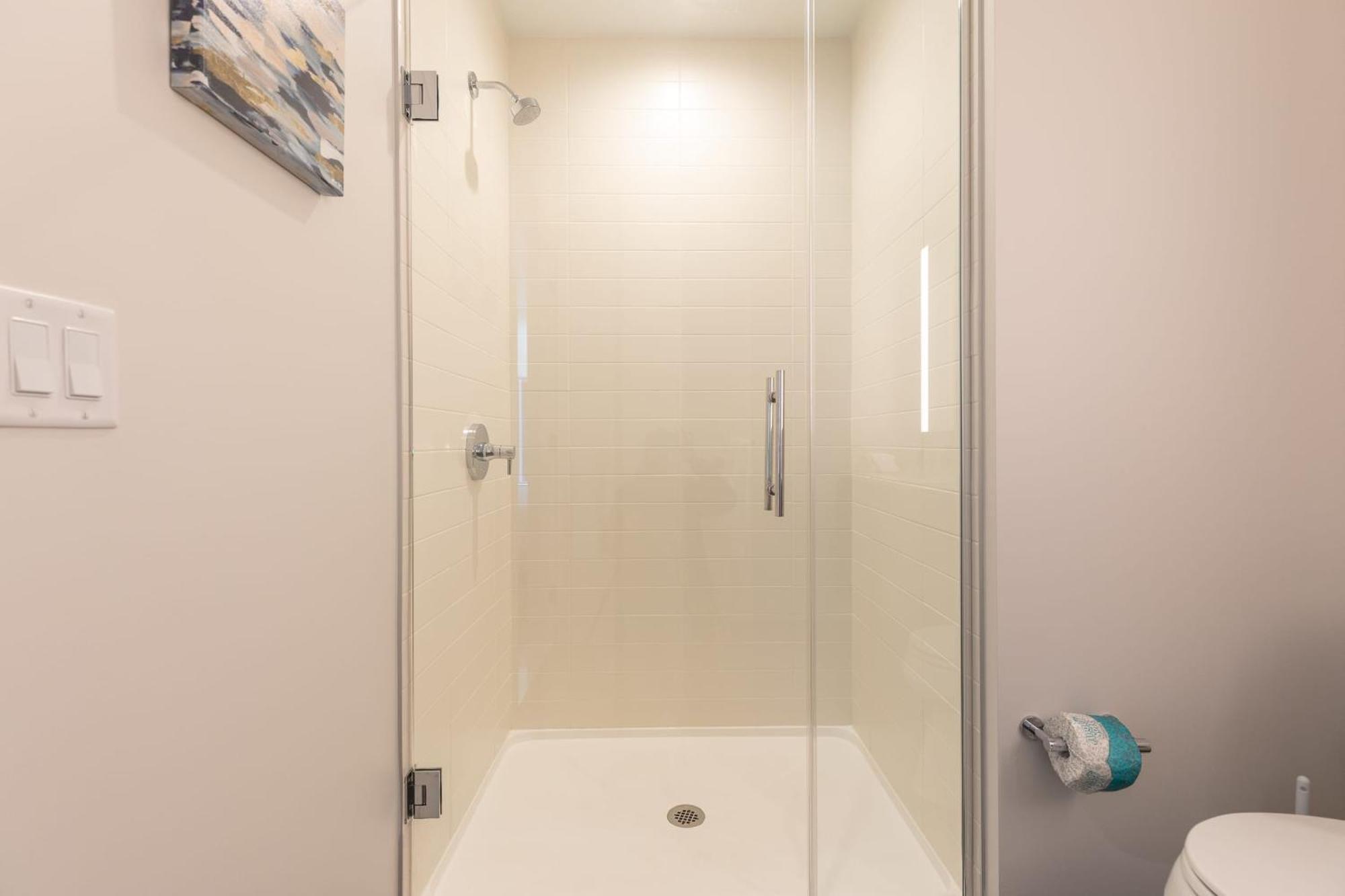 Luxury In Heart Of Seaport - Via-1515