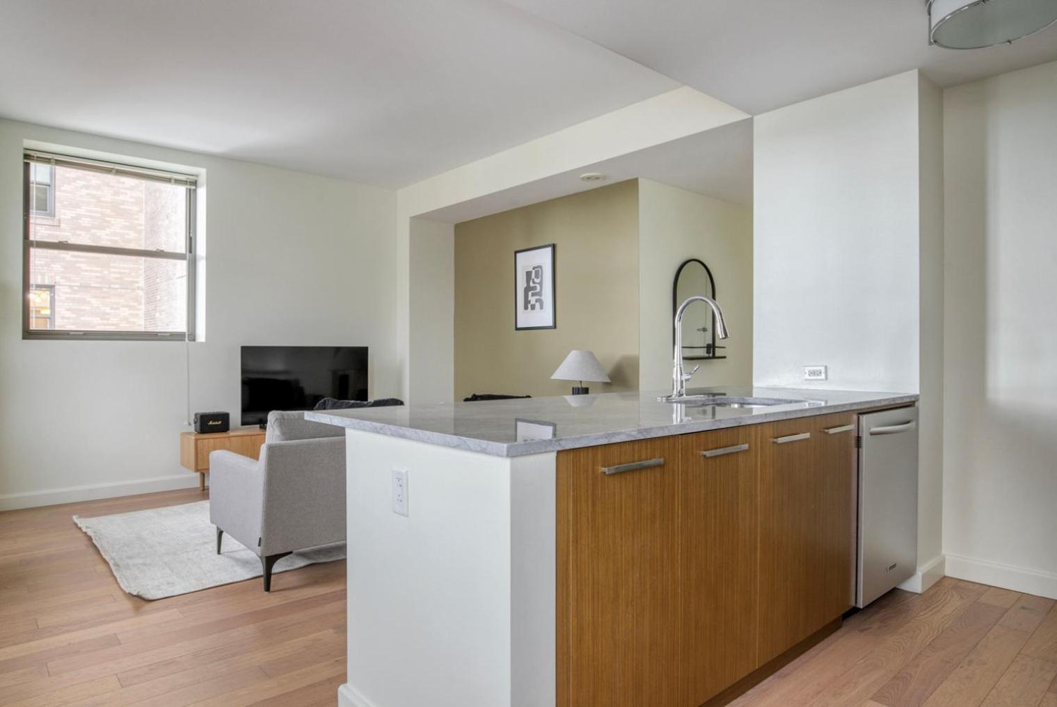 Back Bay 1br W Gym Nr Public Garden Bos-940 Apartment Boston
