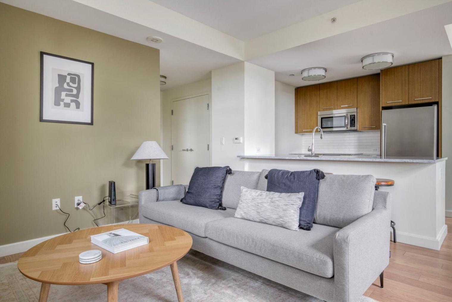 Back Bay 1br W Gym Nr Public Garden Bos-940 Boston