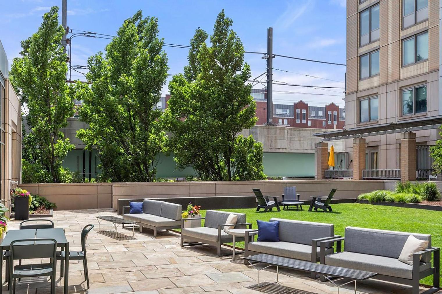 East Cambridge 1br W Gym Wd Near T Stop Bos-961 Apartment *