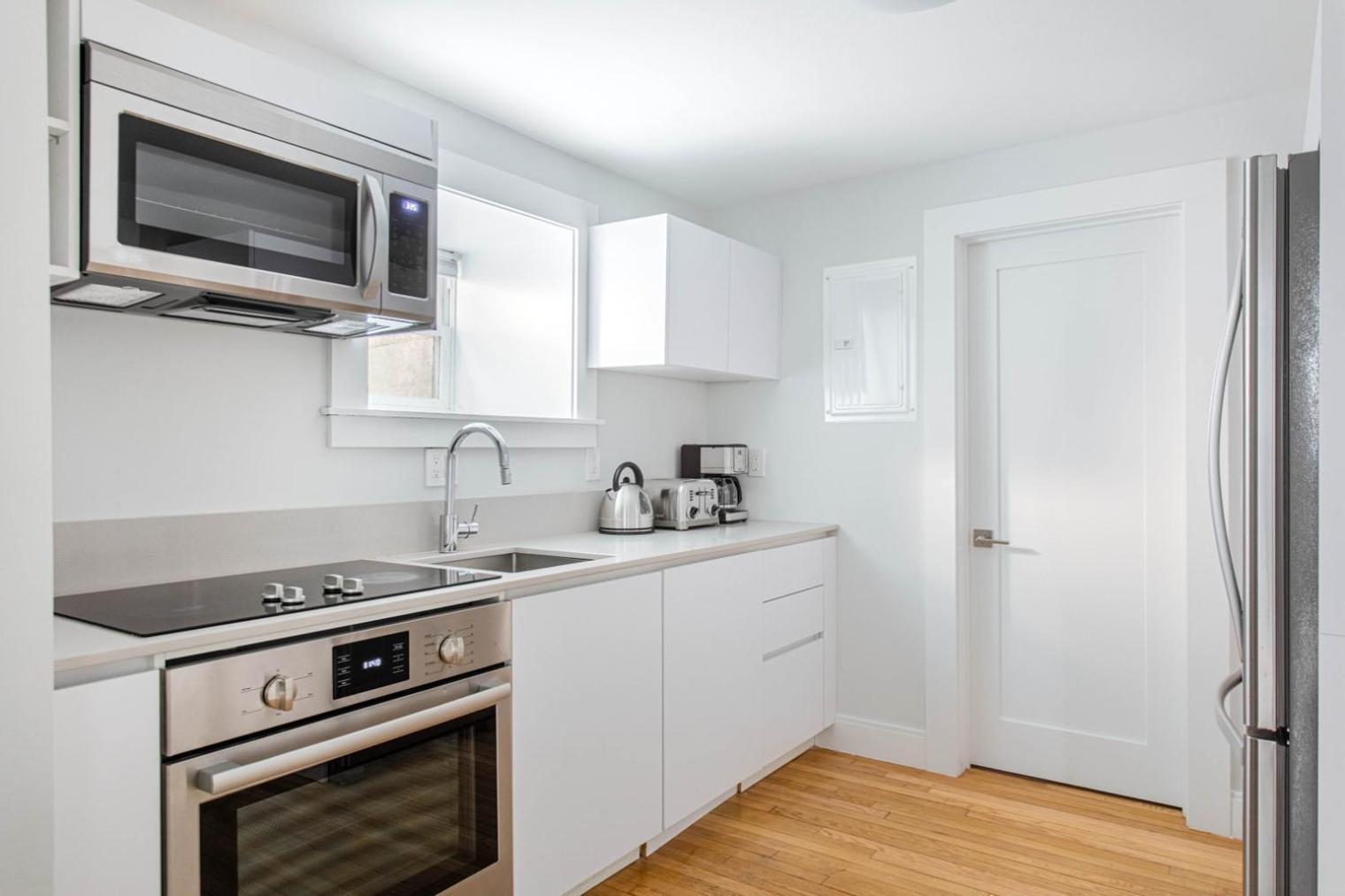 Apartment Brighton 2br W Wd By Restaurants Shops Bos-395