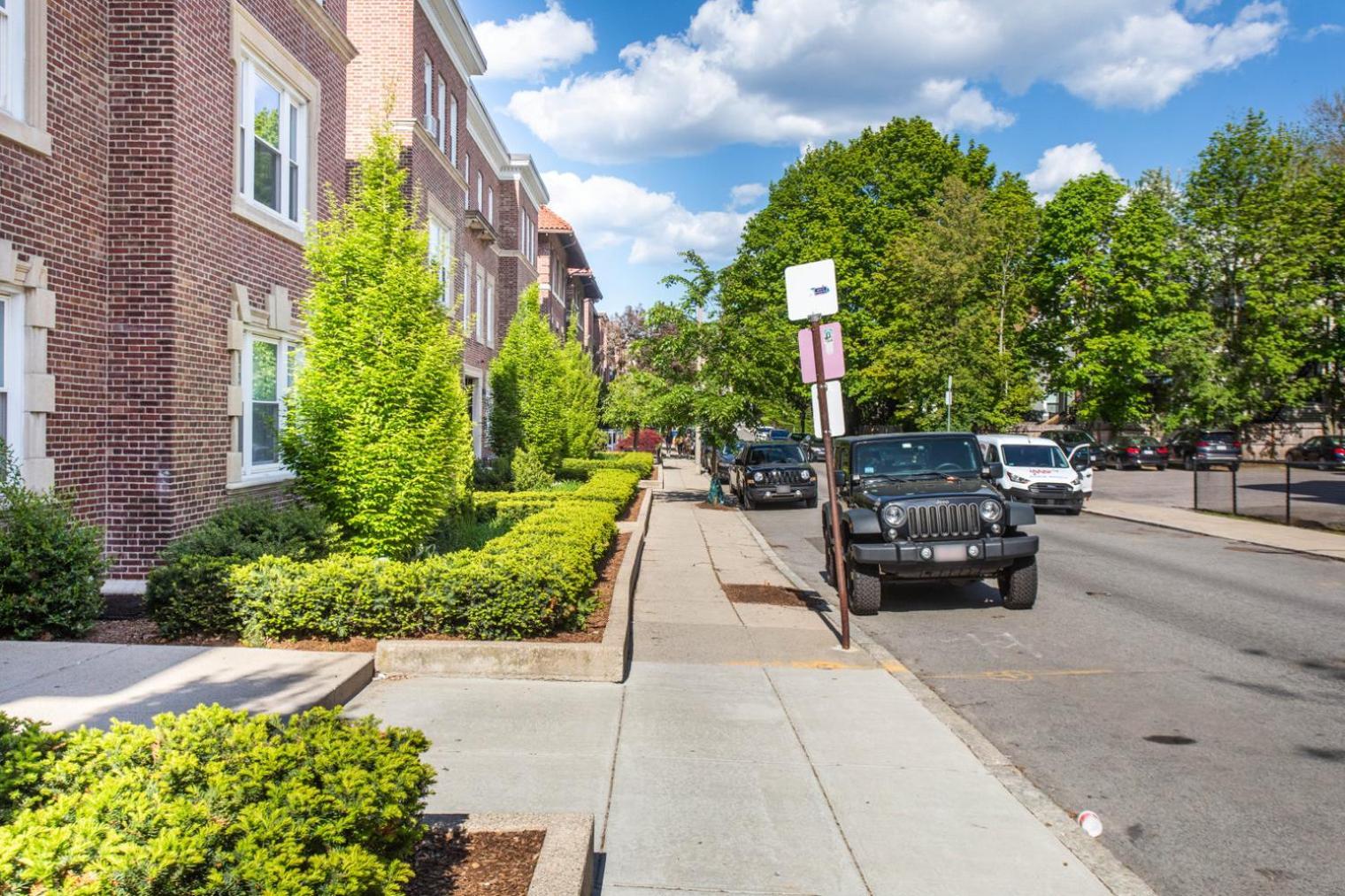 Apartment Brighton 2br W Wd By Restaurants Shops Bos-395