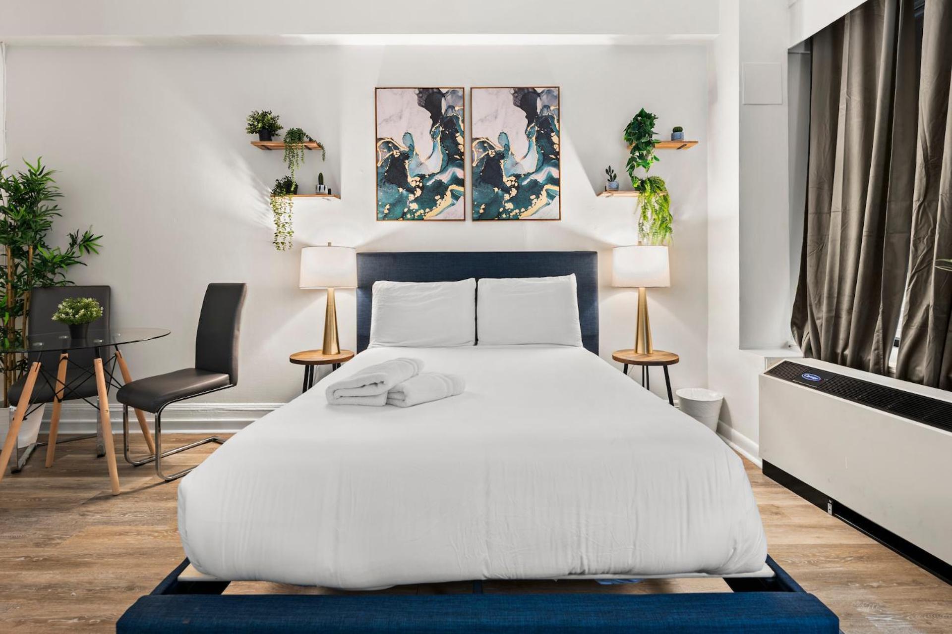 Apartment Furnished In Downtown *