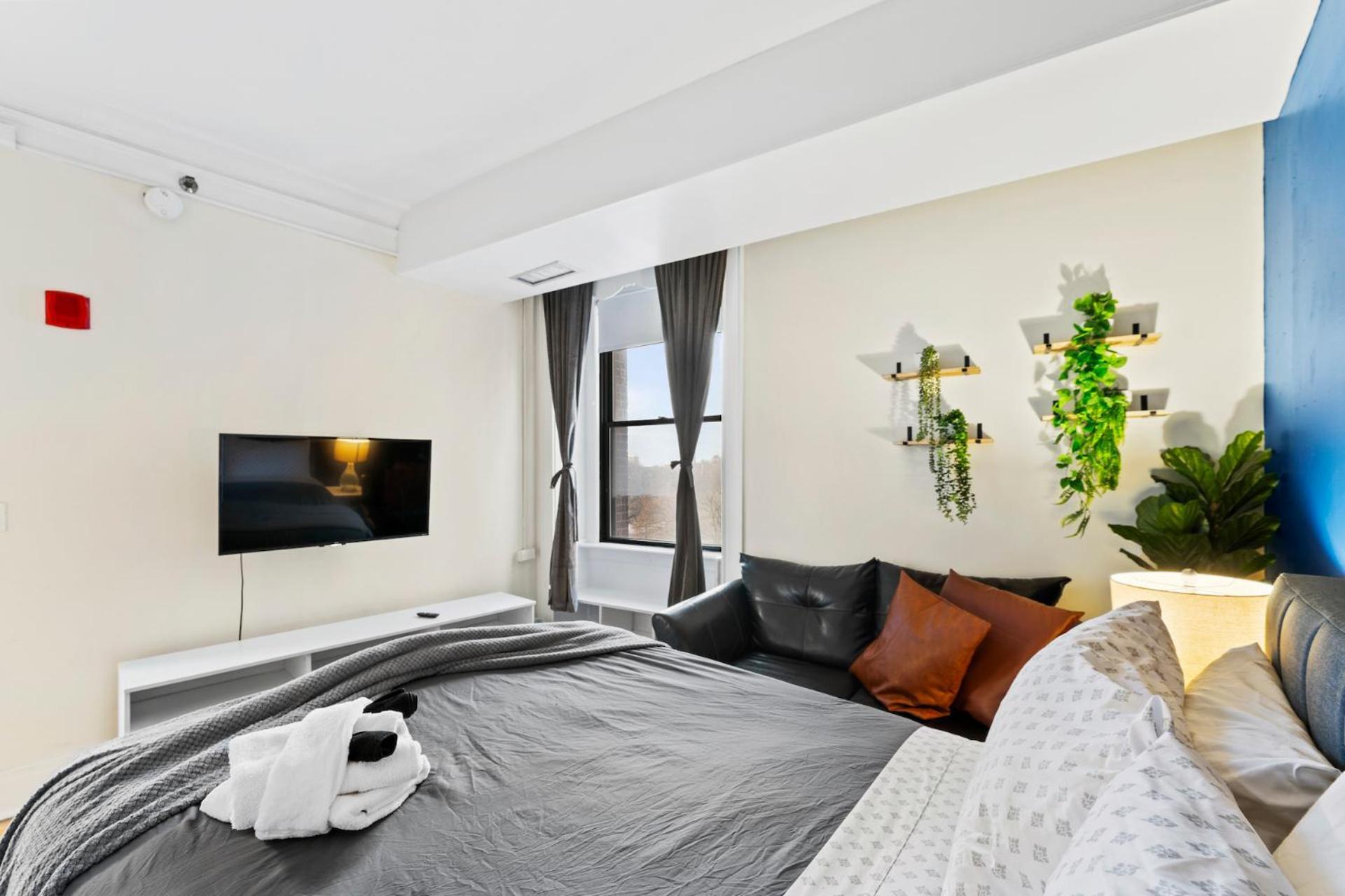 Furnished In Downtown Apartment *
