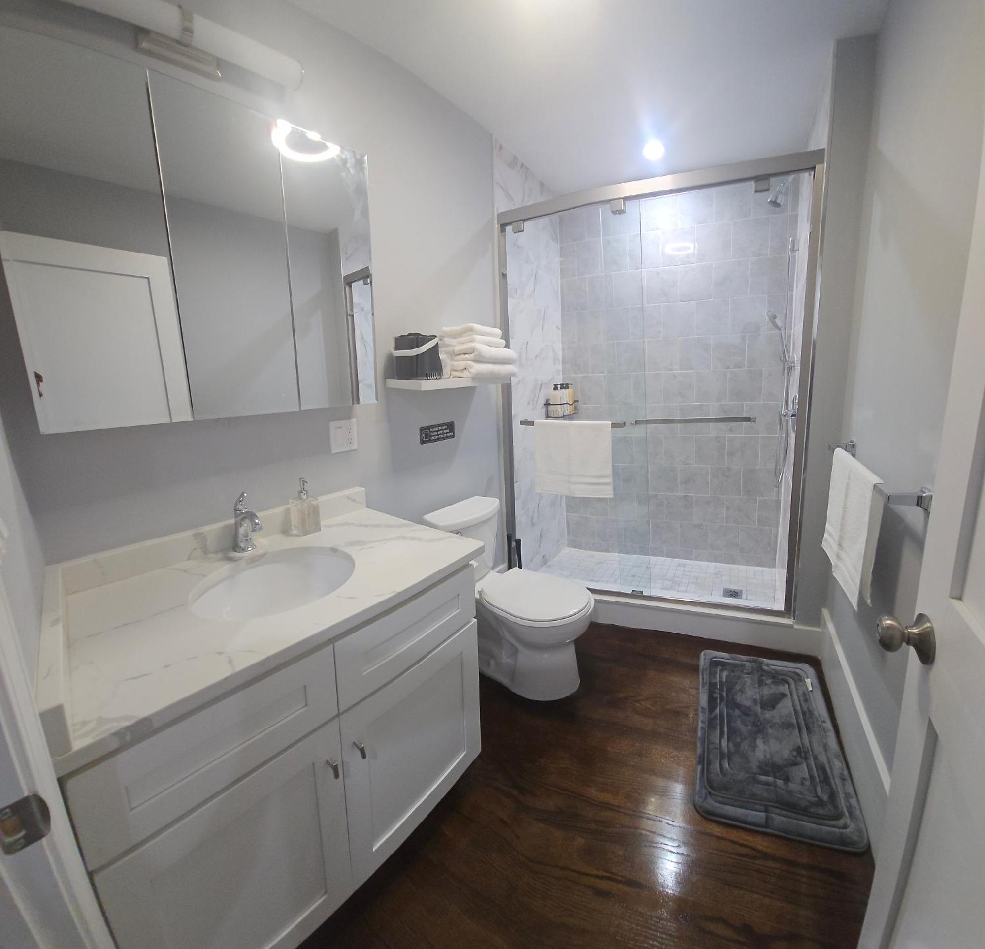 Brand New 4br House 20min Downtown