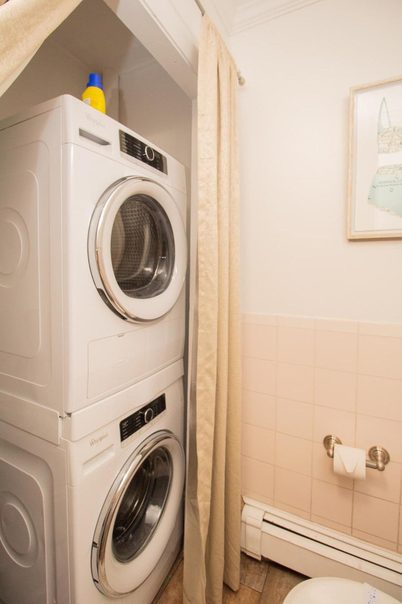 Modern,02 Mile To Northeastern, In Unit Laundry Apartment *