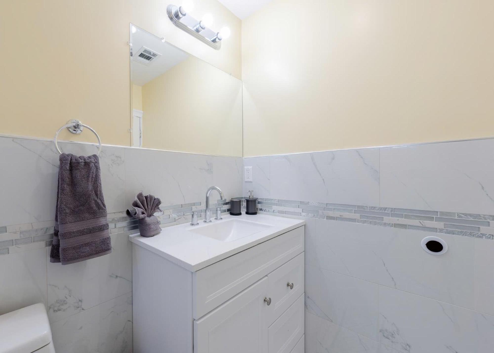 Apartment 233-3 New! Family Escape -space & Serenity Boston