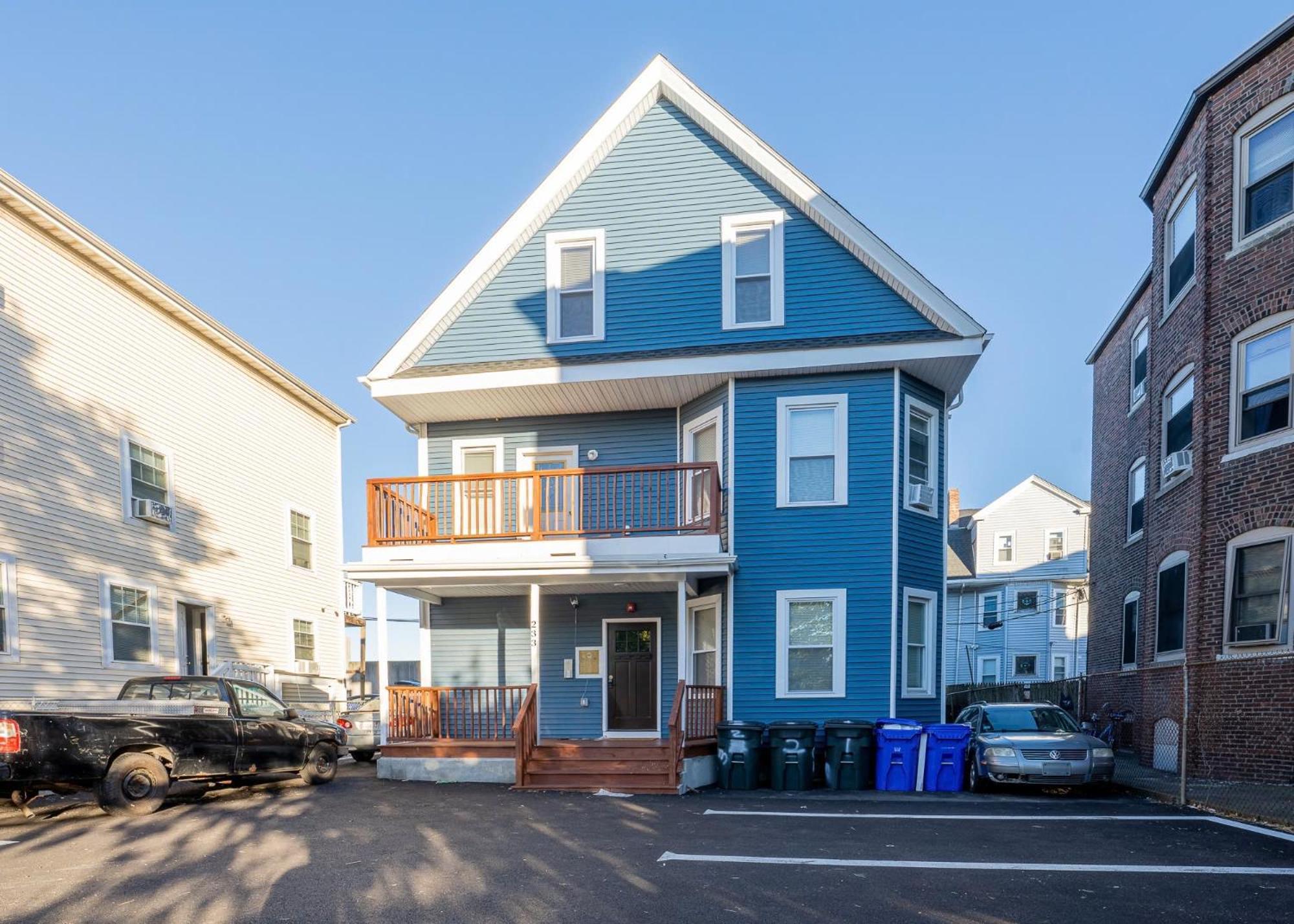 233-3 New! Family Escape -space & Serenity
