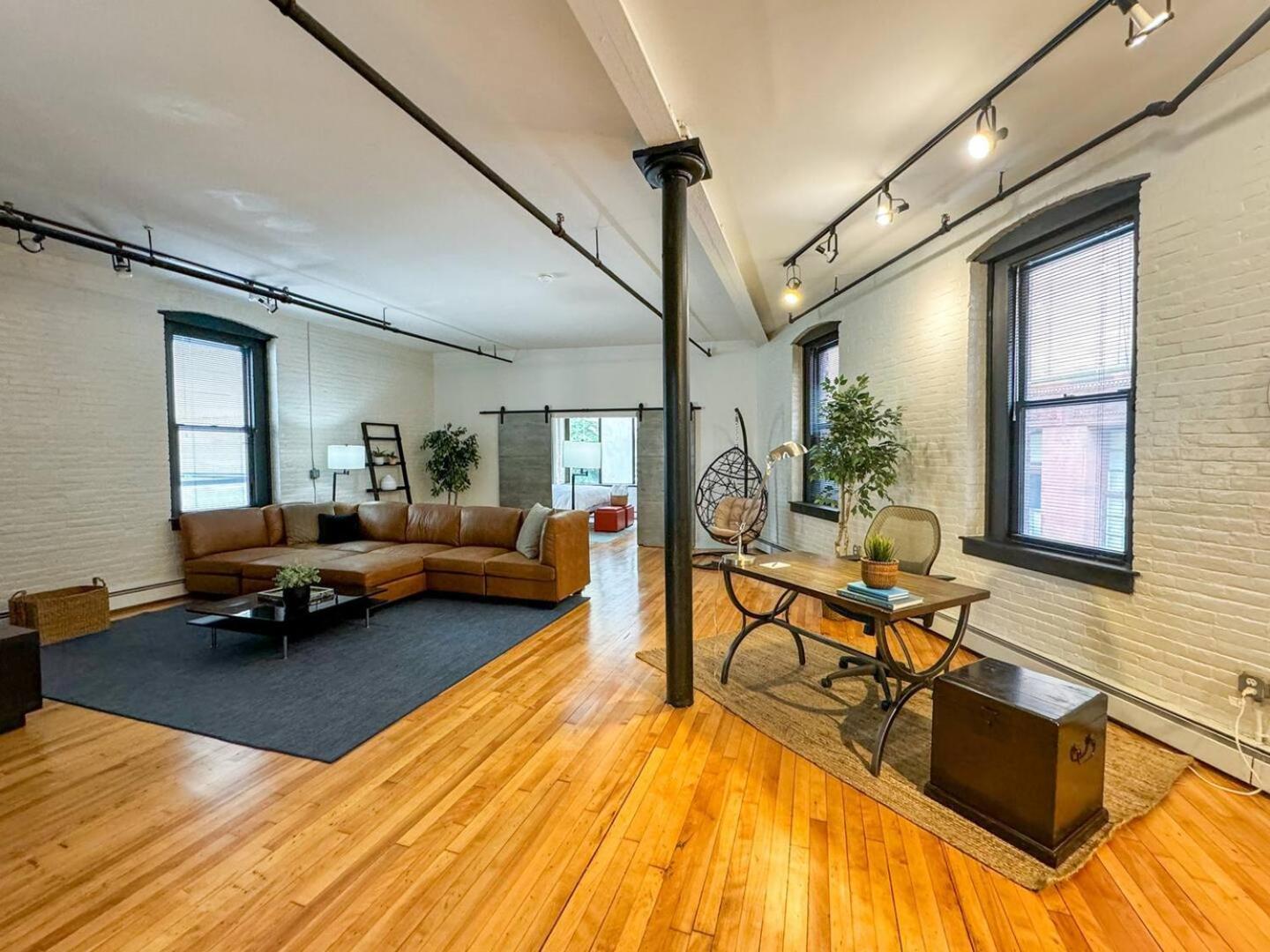 Open Concept 2 Bed Loft In Back Bay * Boston