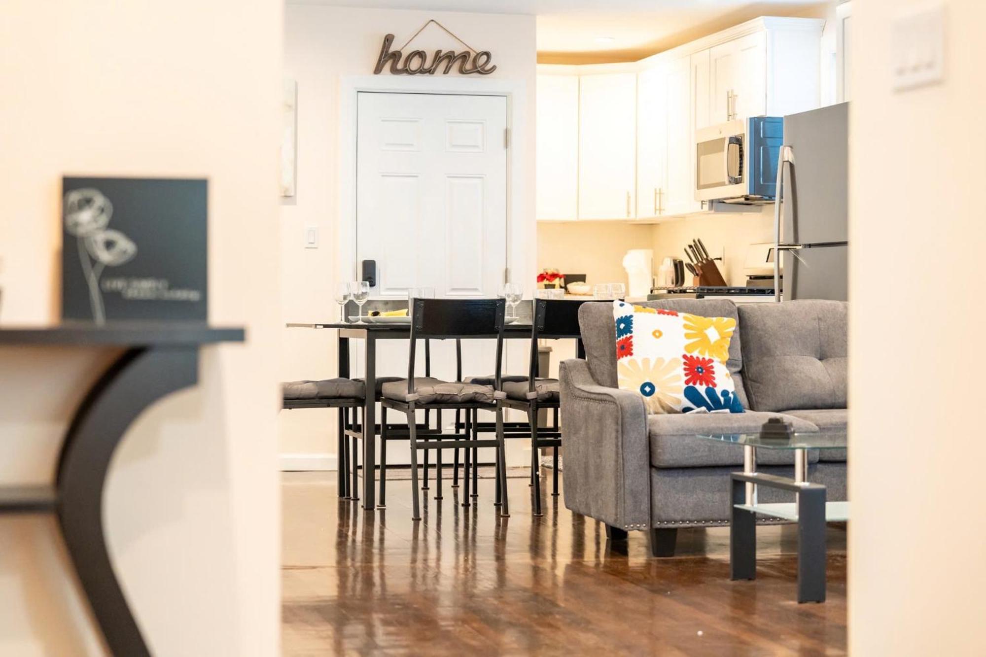 Apartment 30-1 New! Full Comfort - Spacious 1St-Floor Apt *