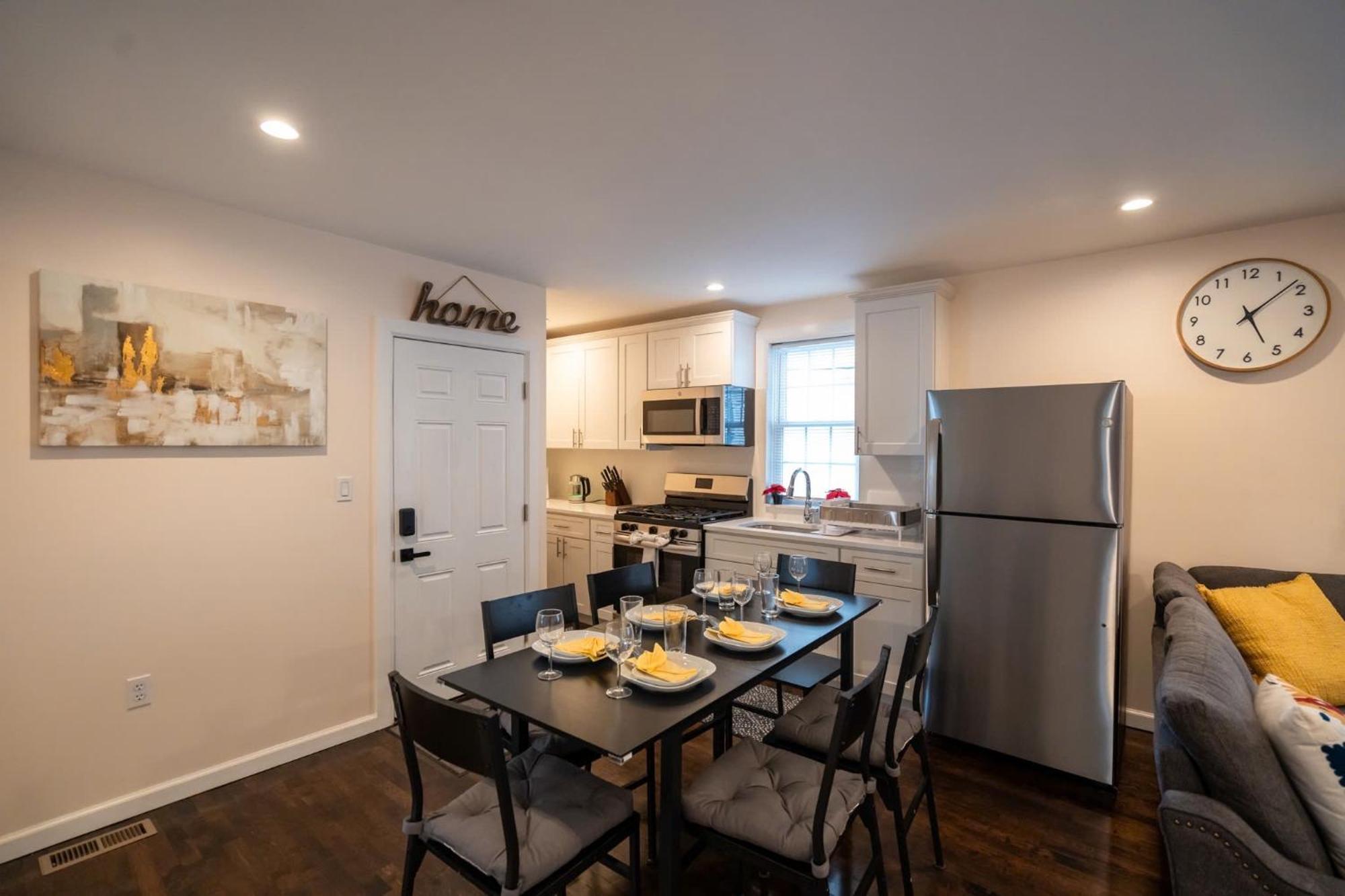 30-1 New! Full Comfort - Spacious 1St-Floor Apt Apartment