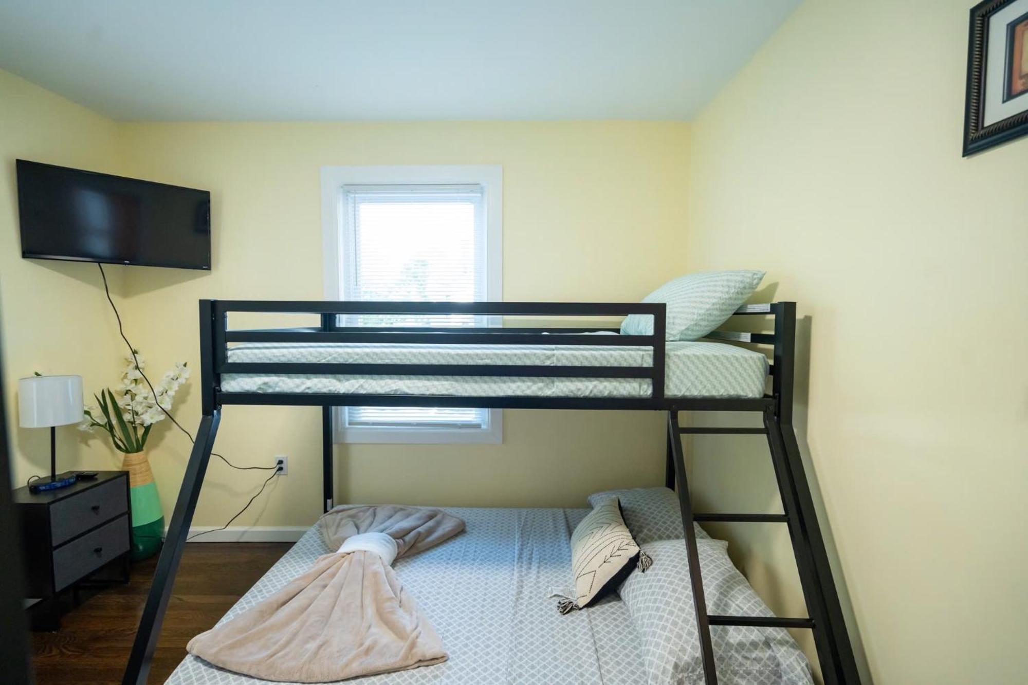 30-1 New! Full Comfort - Spacious 1St-Floor Apt Apartment Boston