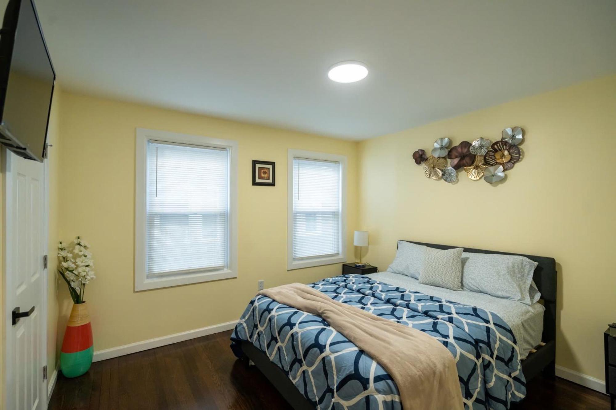 30-1 New! Full Comfort - Spacious 1St-Floor Apt Boston