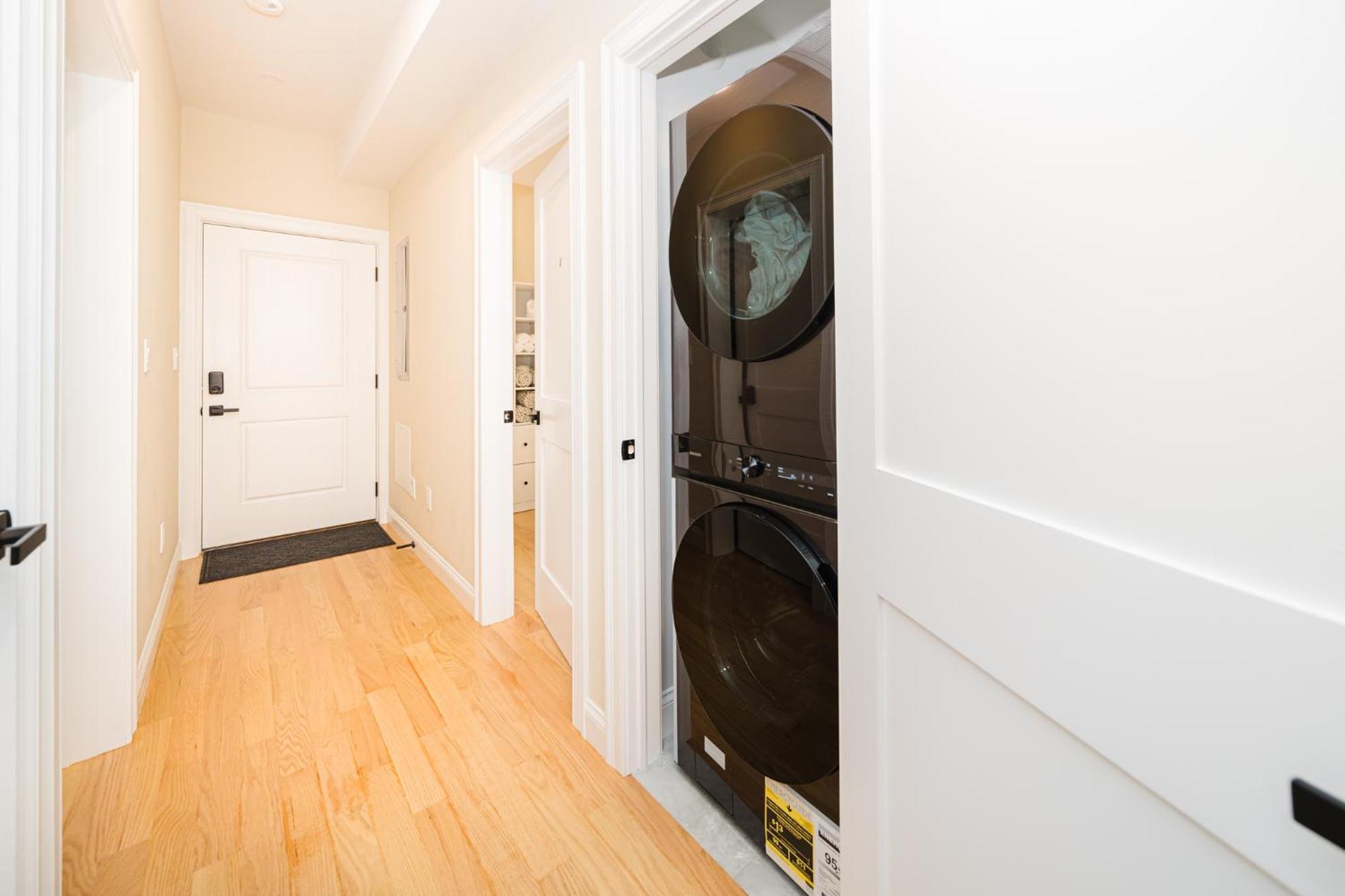60-2 Newly Built & Lovely In Apartment Boston
