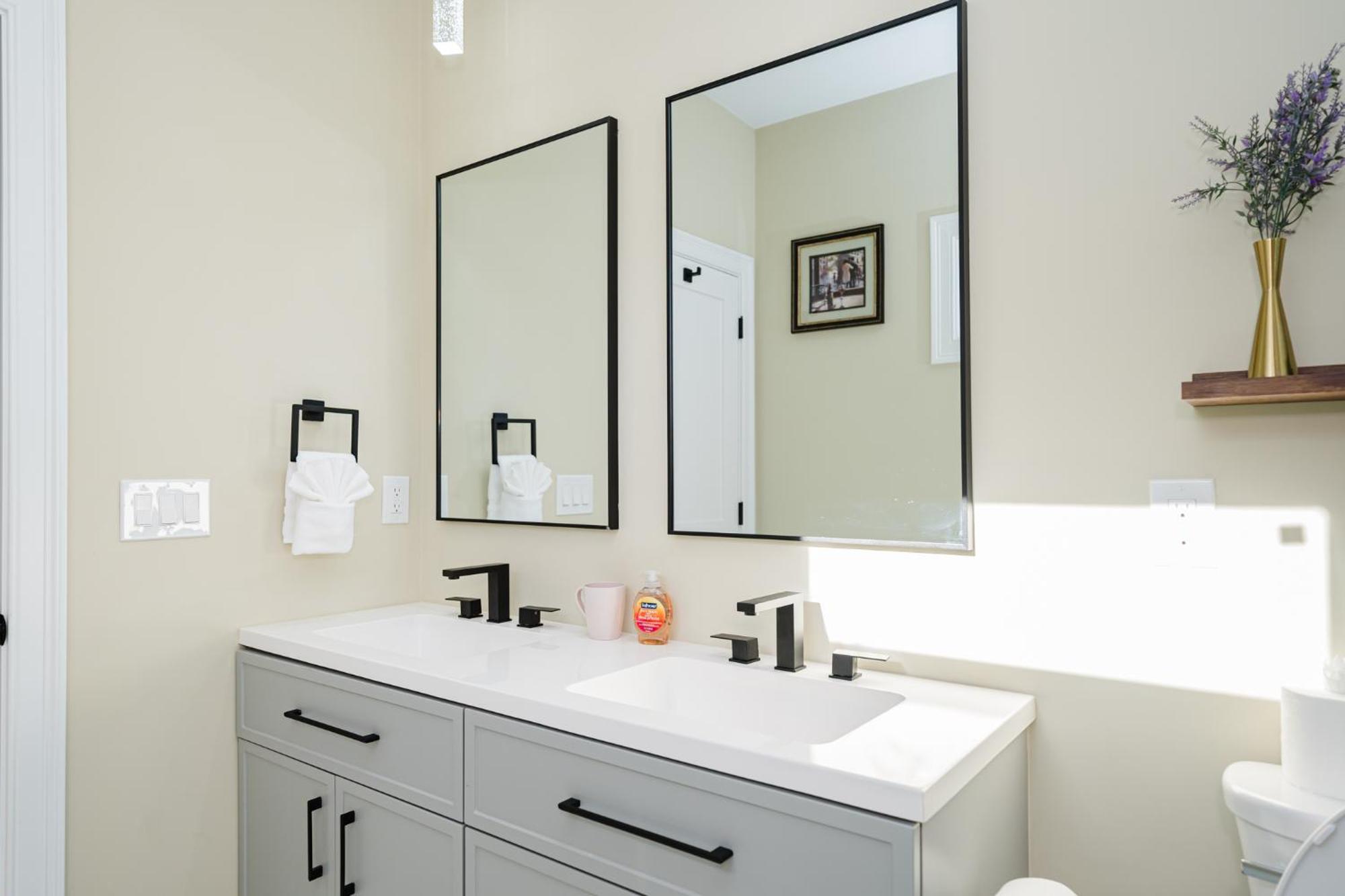 Apartment 60-2 Newly Built & Lovely In Boston